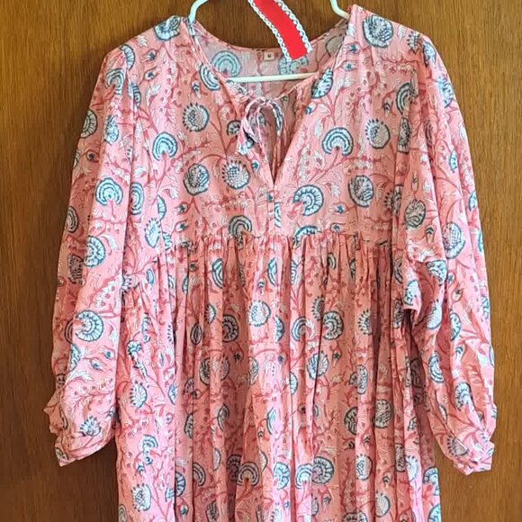 BUNDLE OF TWO M/L Block Print Indian Dresses, Bohemian, flowy and cool, pink/tan - Picture 8 of 10